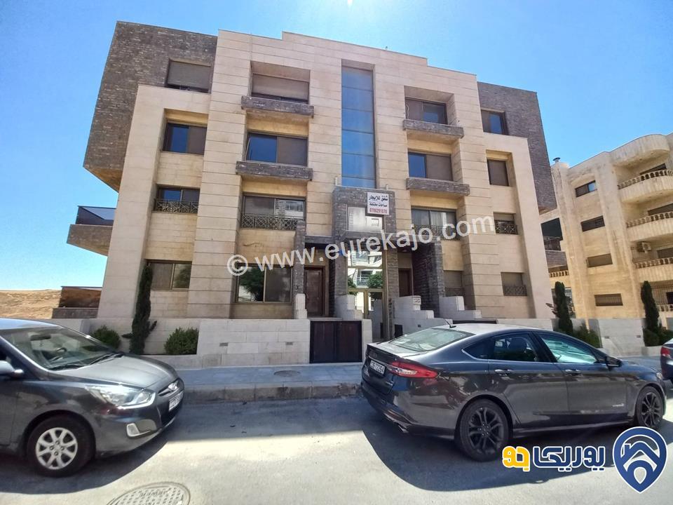 شقة سوبر ديلوكس للبيع دير غبار طابق أول مساحة 150 م