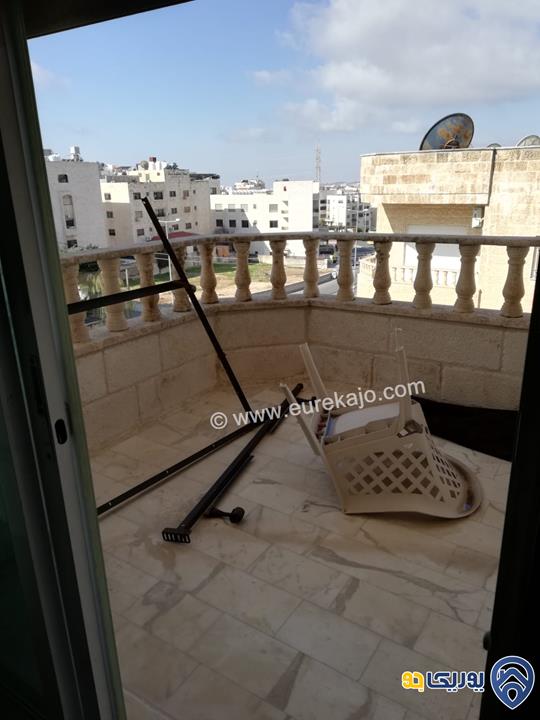 شقة مفروشة طابق ثالث مساحة 241م للبيع دير غبار 
