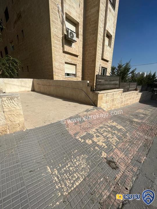 شقة فخمة مساحة 145م طابق شبه أرضي مفروشة للبيع في دابوق 