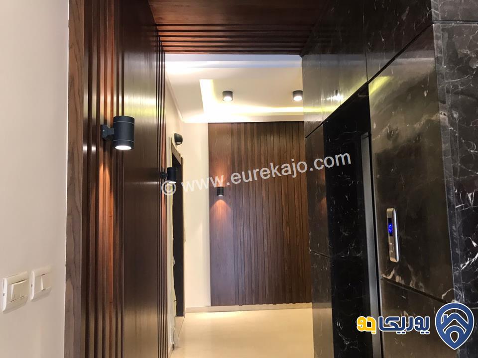 شقة فاخرة للبيع  في دير غبار  طابق ثاني مساحة 270 م 