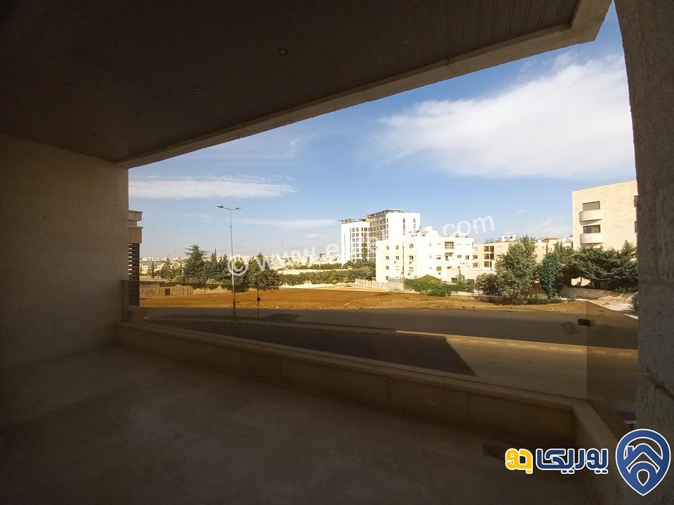 شقة فاخره للبيع ديرغبار طابق اول مساحه 250 م 