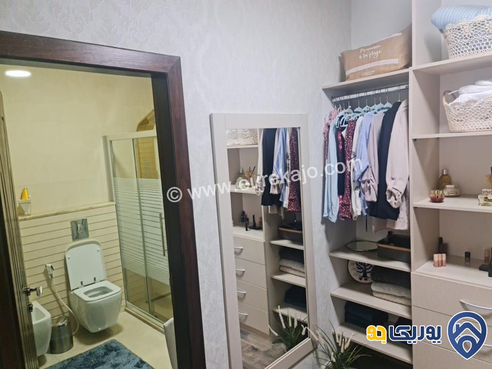 شقة سوبر ديلوكس طابق أول مساحة 225م للبيع في ضاحية النخيل 