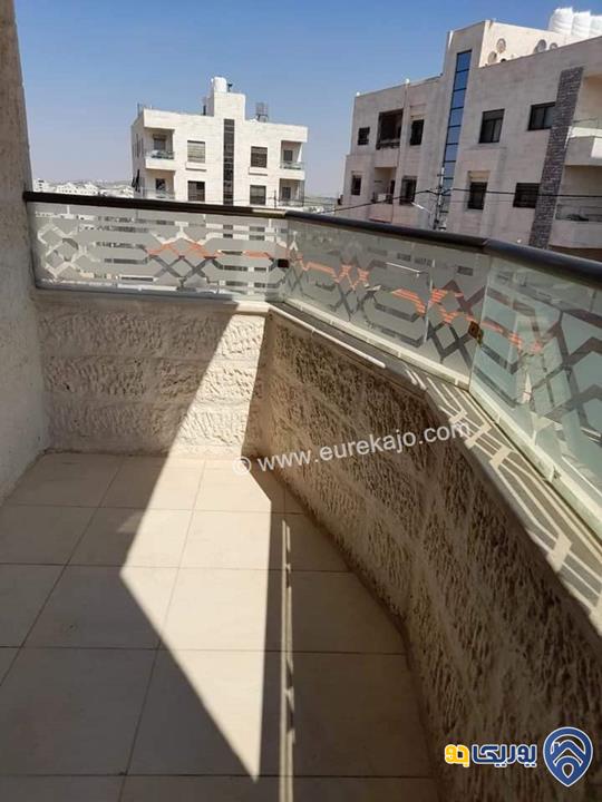شقة سوبر ديلوكس طابق ثاني مساحة 180م للبيع في أبو نصير
