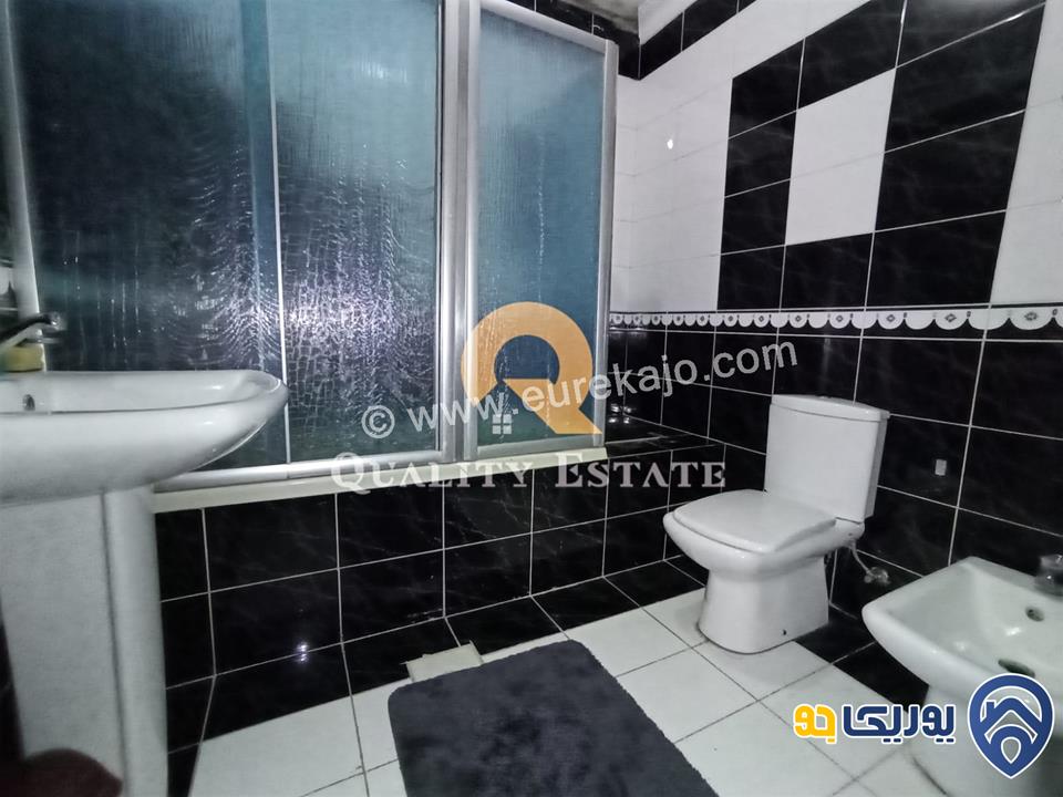 شقة ارضية دوبلكس للبيع في منطقة دير غبار قرب مدارس فيلادلفيا مساحة 340 م مع ترس خارجي وحديقة وكراج خاص