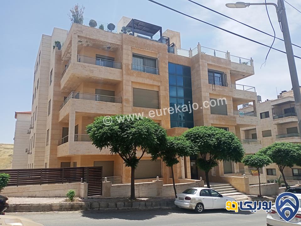 شقة سوبر ديلوكس مساحة 275م طابق ارضي  في دير غبار للبيع 