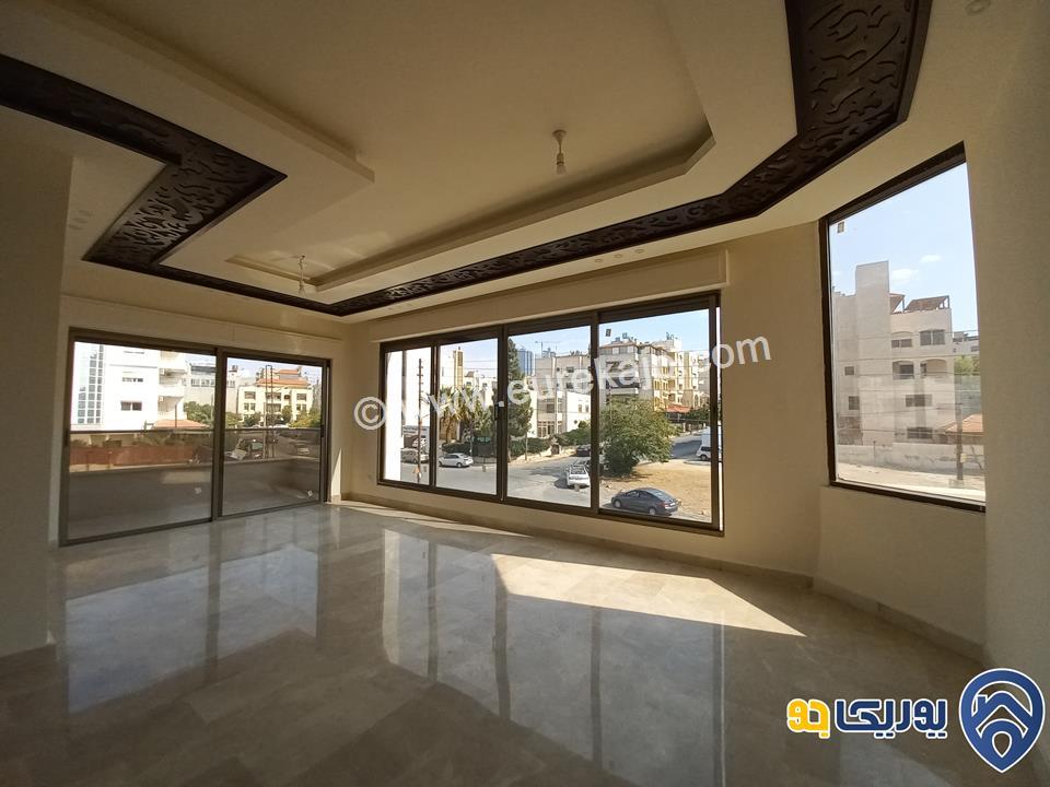 شقة فاخرة للبيع الصويفية طابق اول مساحه 230 م 
