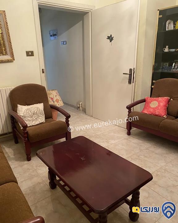 شقة طابق أرضي مساحة 330م للبيع في الشميساني 