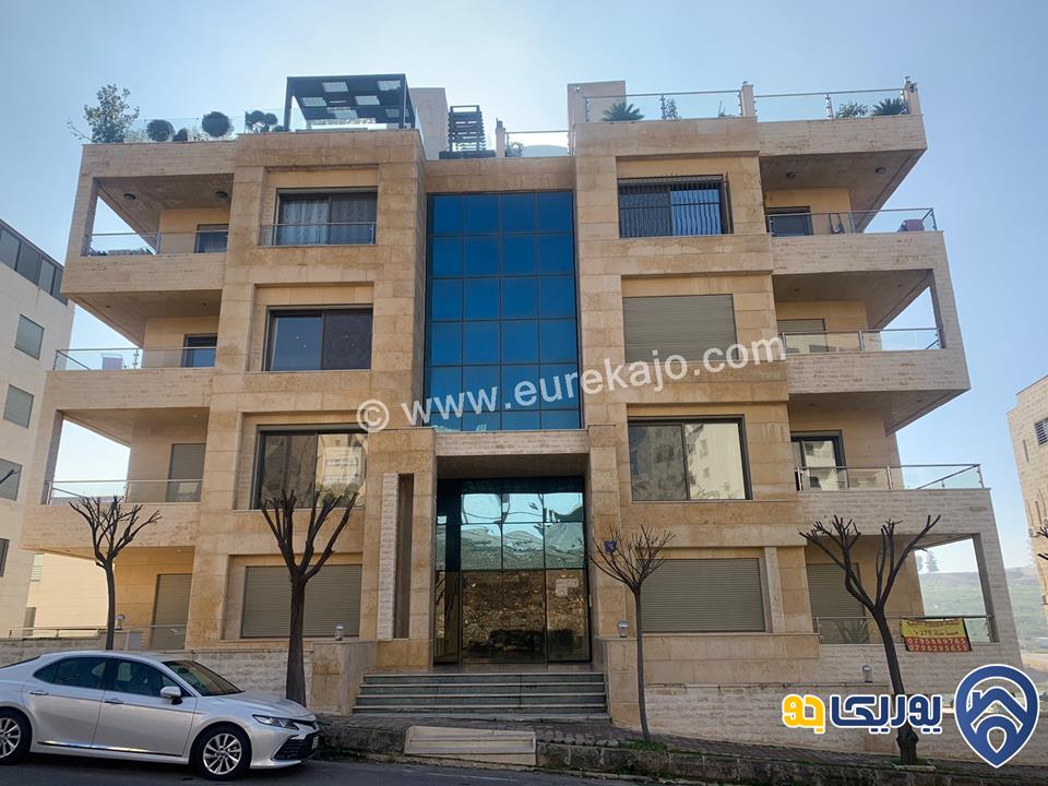 شقة سوبر ديلوكس طابق أرضي معلق مساحة 275م للبيع في دير غبار 