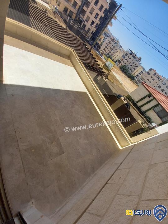 شقة سوبر ديلوكس للبيع في دير غبار طابق اول مساحة 245م