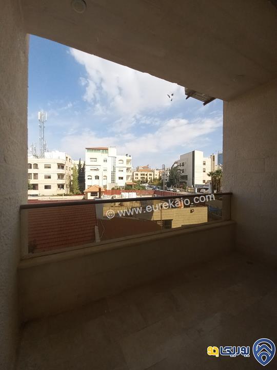 شقة فاخرة للبيع الصويفية طابق اول مساحه 230 م 