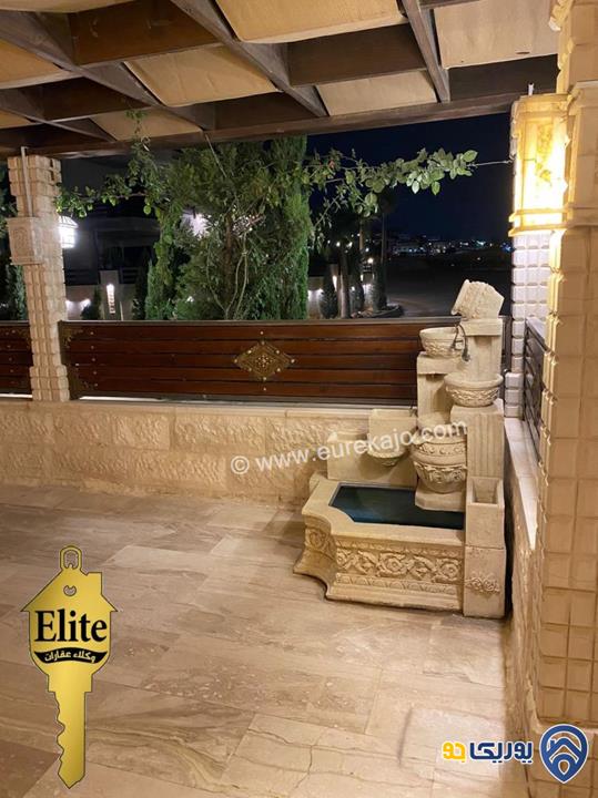 شقة فاخرة للبيع طابق ارضي مساحة البناء 170م و المساحة الخارجية 160م في ضاحية النخيل