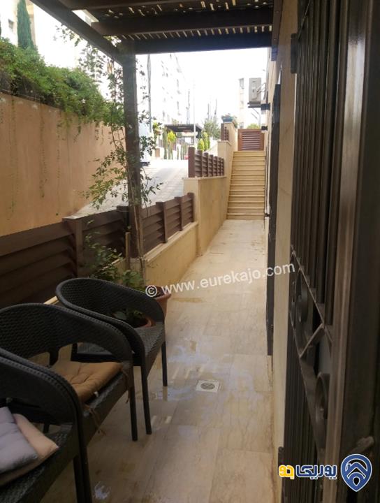 شقة سوبر ديلوكس طابق تسوية مساحة 142م للبيع في ضاحية النخيل 