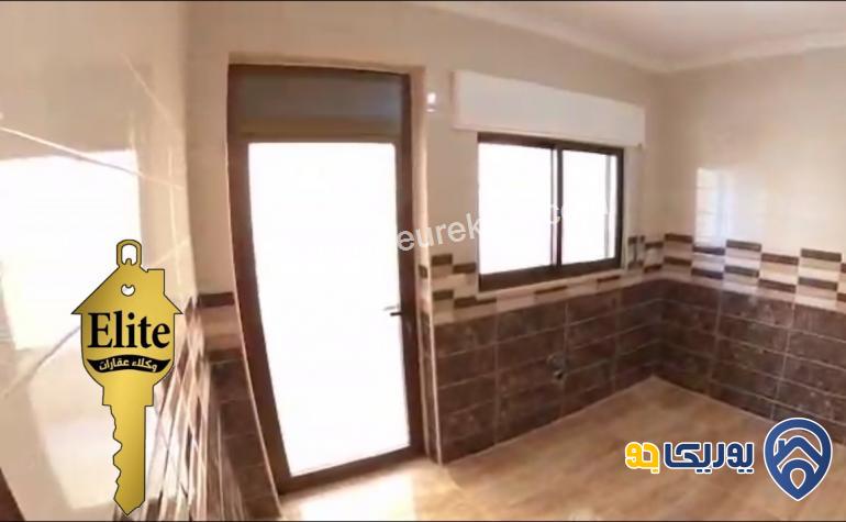 شقة سوبر ديلوكس للبيع طابق اول مساحة البناء 110م في مرج الحمام