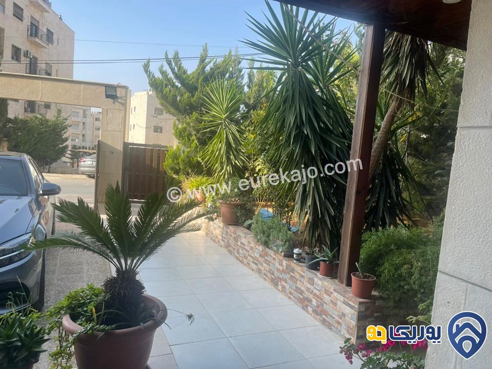 شقة سوبر ديلوكس طابق أرضي دوبلكس مساحة 270م للبيع في ضاحية النخيل 