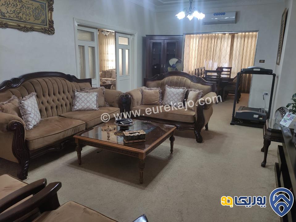 شقة طابق أول مساحة 220م للبيع في ماركا الشمالية