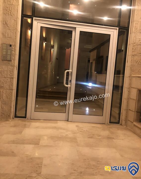 شقة سوبر ديلوكس طابق ثالث مساحة 160م للبيع في ضاحية النخيل 