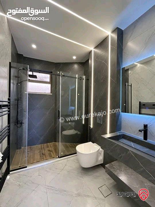 شقه كبيره للبيع